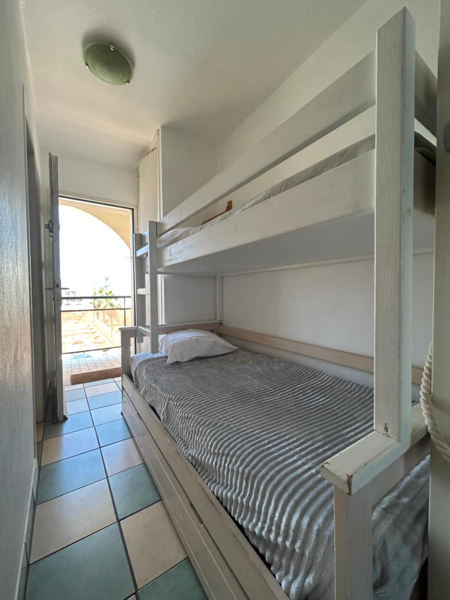 Studio Vue Mer Situe A Cote De La Plage Quartier Des Quilles Sete Ngoại thất bức ảnh