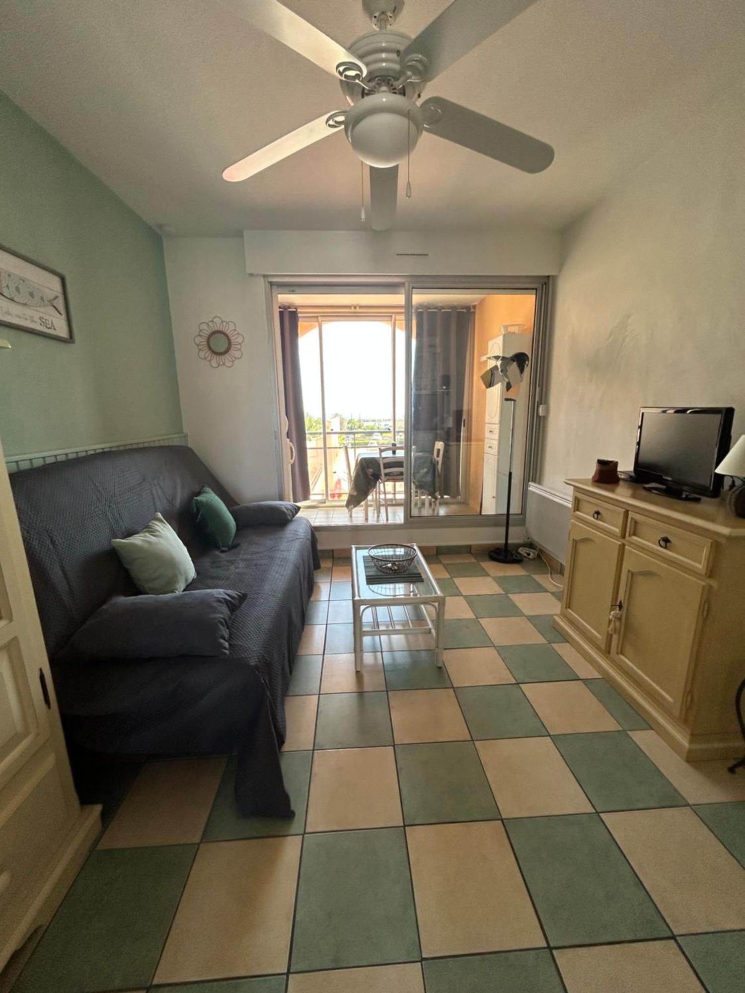 Studio Vue Mer Situe A Cote De La Plage Quartier Des Quilles Sete Ngoại thất bức ảnh